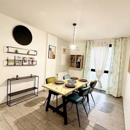 Апартаменты Bel Design 2ch, Mairie, Pkg, Wifi, Terrasse, Port Marianne *