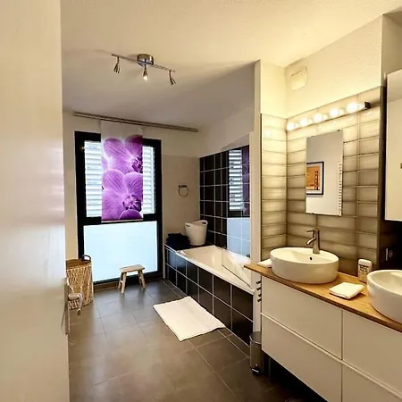 Bel Design 2ch, Mairie, Pkg, Wifi, Terrasse, Port Marianne Апартаменты
